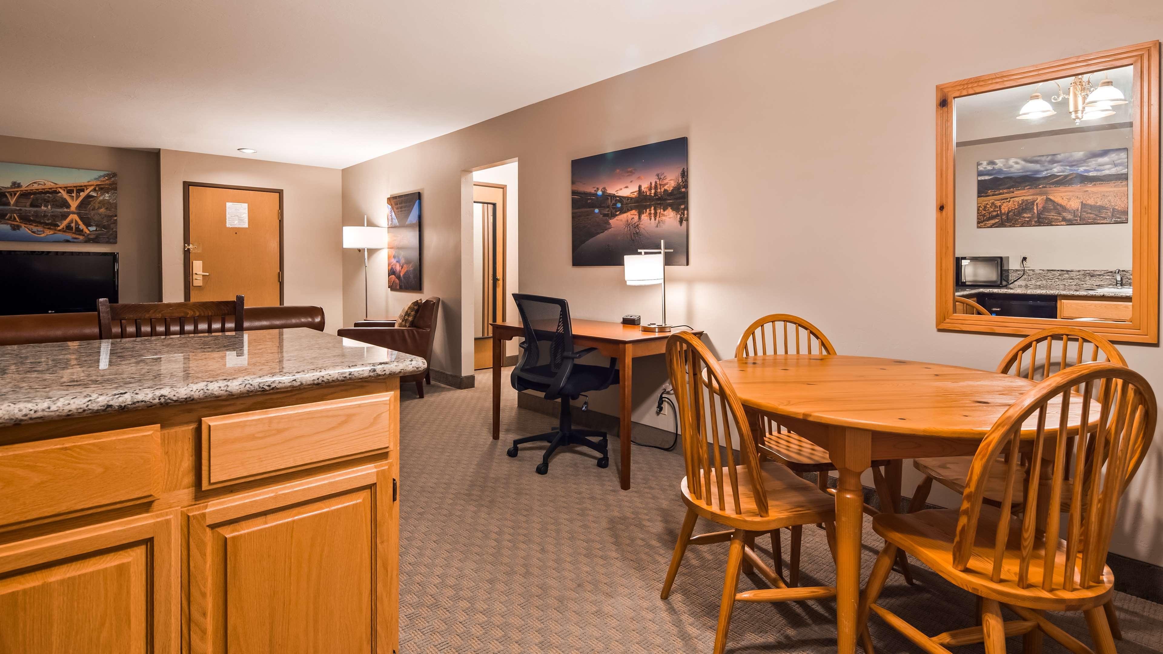 Best Western Inn At The Rogue Rogue River Zewnętrze zdjęcie